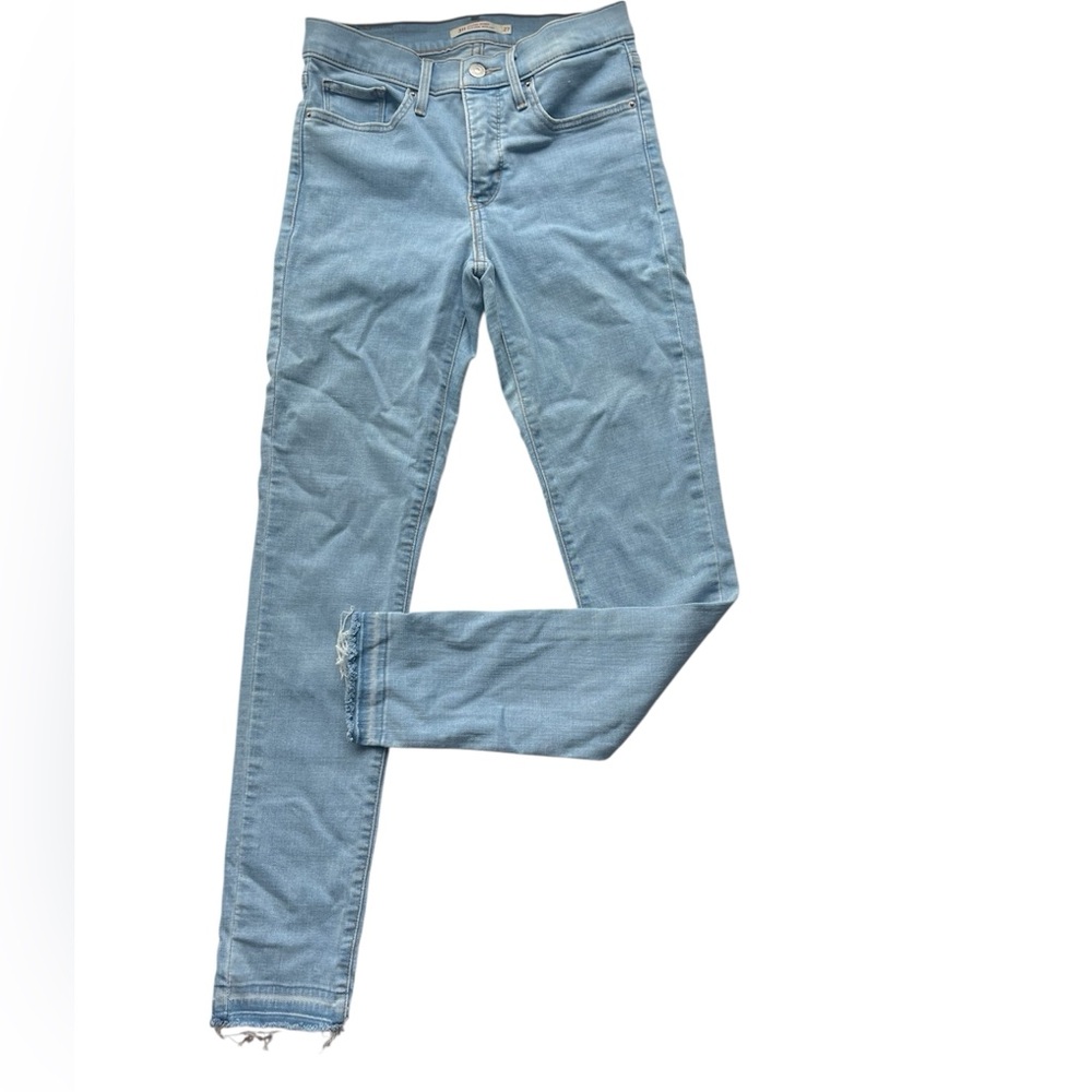 Levi’s 311 Shaping Skinny Raw Hem Light Wash size 27